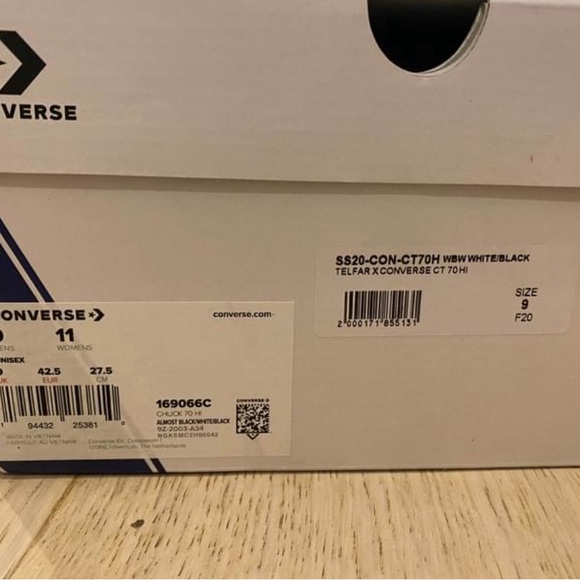 TELFAR x Converse collab - Rare and amazing shoes. New in Box! - Picture 4 of 4